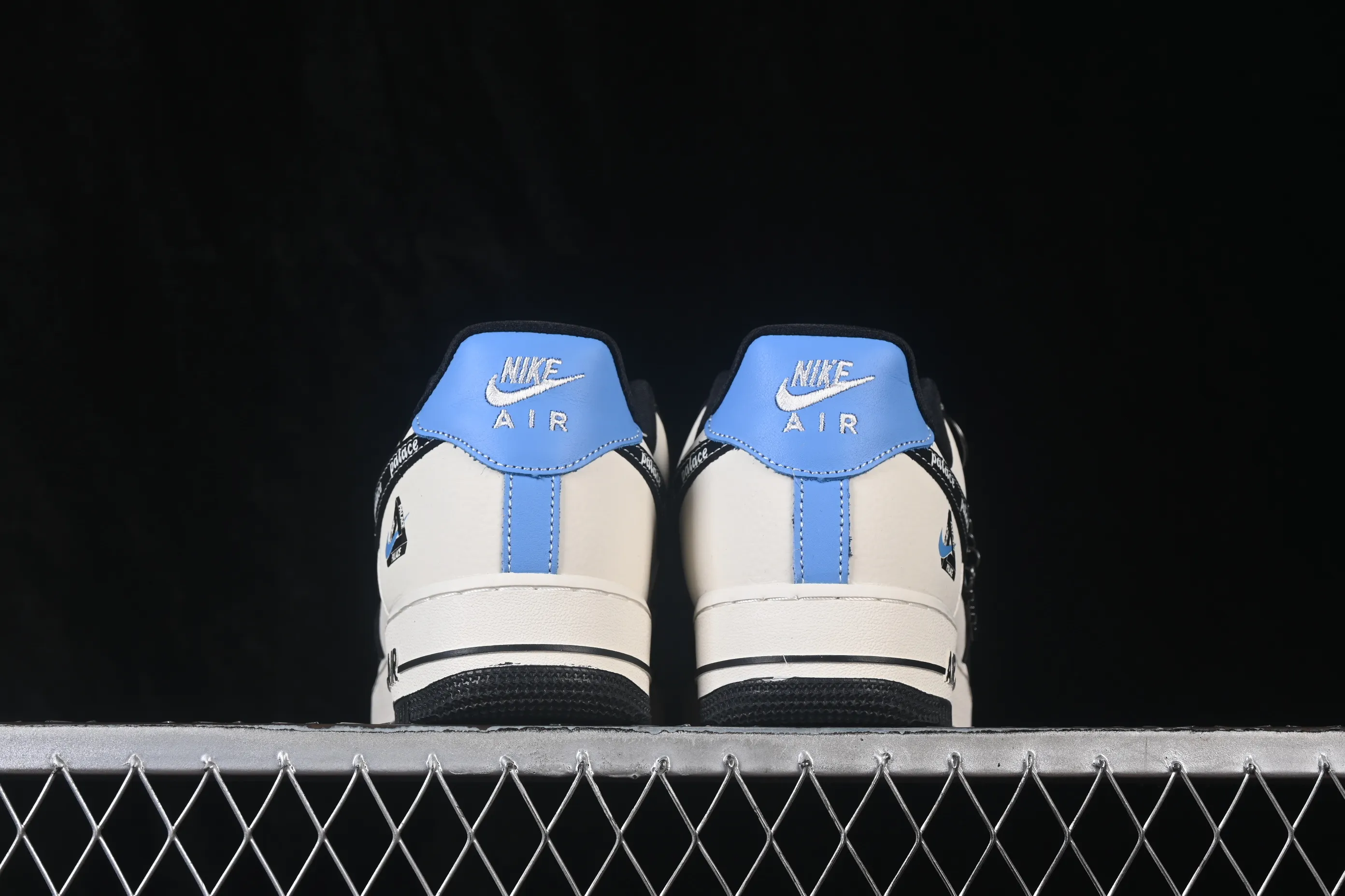 All categories Nk Air Force 1 Air Force series Nk Air Force 1 Low Air Force low-top Nike Air Force 1'07 Low Black, beige and blue contrast Air Force 1 low-top casual sneakers DW8806-005